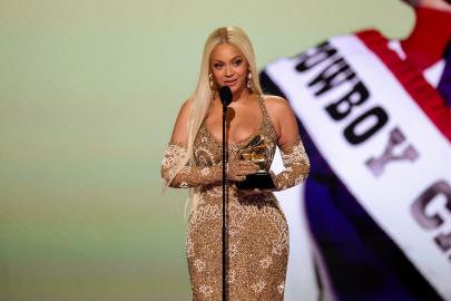 Beyonce's Grammy Wins and More Untold Moments Behind the Scenes