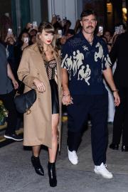 Taylor Swift Reveals Plans to Have a ‘Destination Wedding’ to Travis Kelce