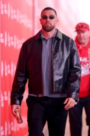 Travis Kelce Debuts Shorter Buzzcut Ahead of Chiefs vs. Raiders Game
