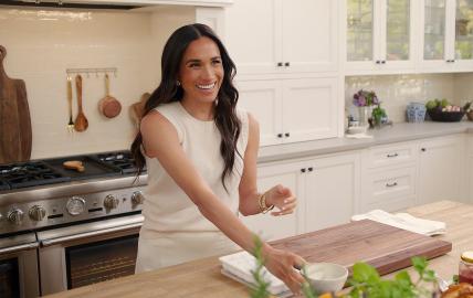 Hurry! Meghan Markle’s Exact Stand Mixer Is Over $100 Off