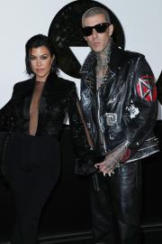 'Crap'! Fans Slam Kourtney Kardashian, Travis Barker's Wedding Special