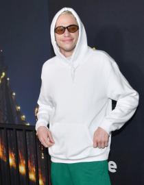 Personal Space! Pete Davidson Shoves Fan Who Gets Too Close at Knicks Game