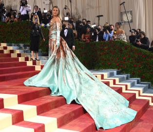 When Does the 2023 Met Gala Start? Red Carpet Time and More!