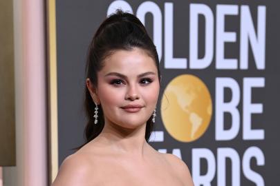 Selena Gomez’s Makeup Artist Achieves a Soft Lip Color With This Technique