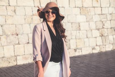 13 Best Blazers for Larger Busts That Will Flatter Your Figure