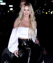 Kim Zolciak Is Selling Her Wigs for Up to $2,750 Each Amid Kroy Divorce