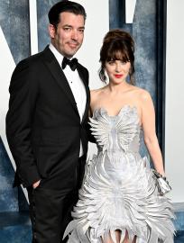 Jonathan Scott Jokes About 'Pressure' to Propose to GF Zooey Deschanel