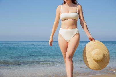 The Best Swimsuits for Apple Shape Body Types 