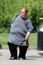 Tammy Slaton Walking: '1000-Lb Sisters' Star Pictures