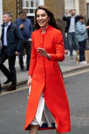 How Tall Is Kate Middleton? Find Out the Princess of Wales' Height