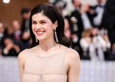 NSFW! White Lotus' Alexandra Daddario Strips Down in Sultry Selfie: Photo