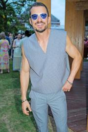 Orlando Bloom Is a Breath of Fresh Air in Nifty Tank Top at London Party