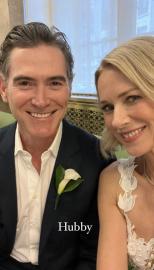 Naomi Watts Marries Billy Crudup in $5K Wedding Dress, Deli Bouquet