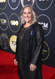 Ricki Lake Shares Nude Photo While Celebrating ‘Complete Self-Acceptance’