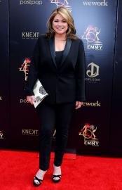 Valerie Bertinelli Credits Breakup for Going 'Down Another Jean Size'