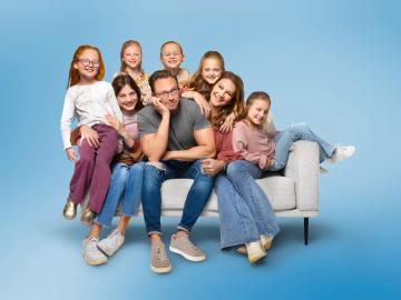 How OutDaughtered's Danielle Busby Navigates 'FOMO' With 6 Kids