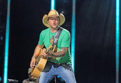 Jason Aldean References Boston Bombing in Defense of His Pro-Gun Anthem