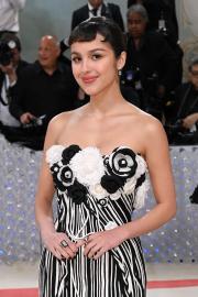Olivia Rodrigo’s Dating History: Joshua Bassett, Zack Bia and More