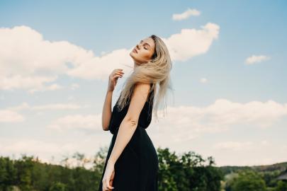 17 Slimming Maxi Dresses for Summer