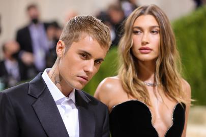 Justin Bieber Dresses Down for Hailey Bieber’s Rhode Event