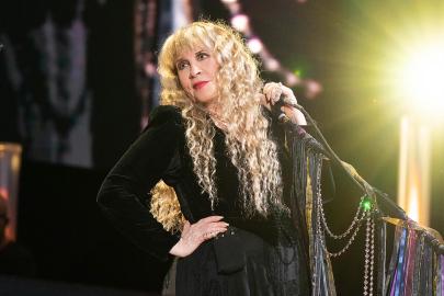 Stevie Nicks Finally Shares Thoughts on ‘Daisy Jones and the Six’