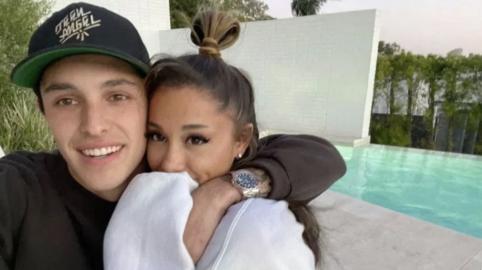 Ariana Grande and Dalton Gomez Both File for Divorce After 2 Years