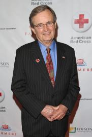 ‘NCIS’ Actor David McCallum Dead at 90