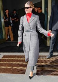 Sofia Richie Is a Walking Fall Mood Board in Gray Coat in Milan