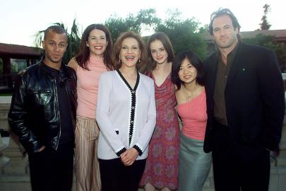 How Old Was the 'Gilmore Girls' Cast on Season 1? Ages Then and Now