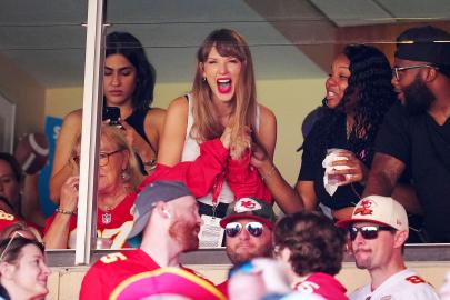 Channel Taylor Swift's Game Day Style With Similar New Balance Sneakers