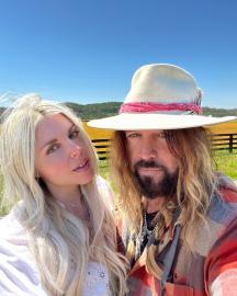 Billy Ray Cyrus and Firerose Are Married 1 Year After Engagement