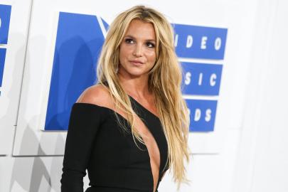 Britney Spears Seemingly Sends Warning Ahead of Memoir: ‘See You in Hell’