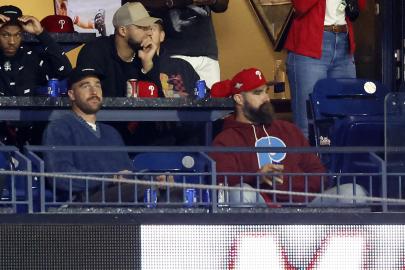 MLB Jokes About Taylor Swift as Travis Kelce Has 'Bros Night' in Philly