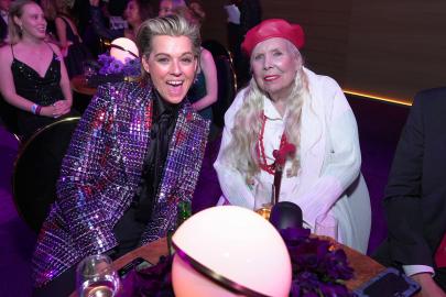 Joni Mitchell Continues Comeback With a Surprise Set After Brain Aneurysm