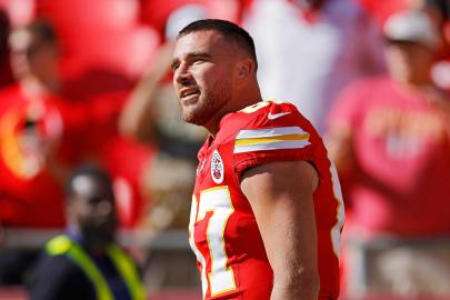 Travis Kelce's Reactions During Chiefs Game Make Him Sweetest Hype Man