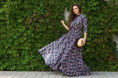 21 Most Flattering Fall Dresses for Larger Busts