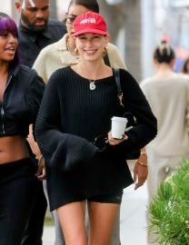 Hailey Bieber Grabs Lunch in the Slouchy Sweater of Our Dreams