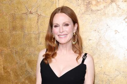 Julianne Moore’s Favorite 24K Gold Skincare Tool Is $39 Off for Prime Day
