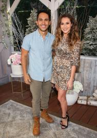 Alexa PenaVega Is Pregnant, Expecting Baby No. 4 With Carlos PenaVega