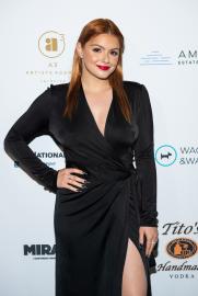 Ariel Winter Says She’s ‘Putting a Lot of Effort’ Into Her Mental Health