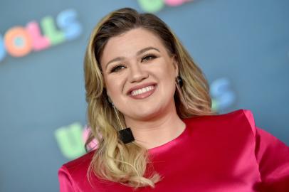 Kelly Clarkson Wants to ‘Fall in Love Again' After Her Divorce