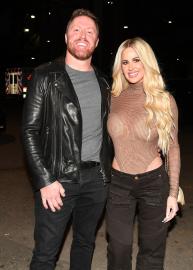 Kim Zolciak and Kroy Biermann Enjoy Anniversary Dinner Despite Divorce