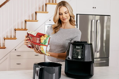 Hurry! This No. 1 Bestselling Ninja Air Fryer Is Still on Sale for 38% Off