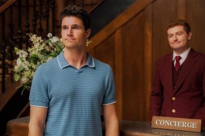 ‘Upload’ Director Sarah Boyd on Crafting 2 Nathan’s With Robbie Amell