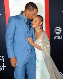 Will Smith Kisses Jada Pinkett Smith's Forehead at 'Perfect' Thanksgiving