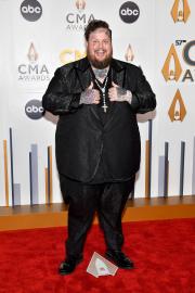 Jelly Roll Shows Off Weight Loss in Black Suit at CMA Awards 2023