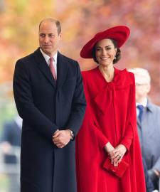 Kate Middleton Wears Dramatic Red Cape for South Korean President Visit