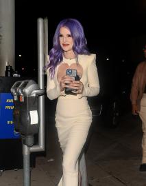 Kelly Osbourne Made 'Big Changes' to Shed Pounds: Weight Loss Photos