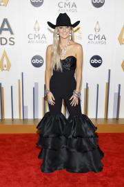 Lainey Wilson Rocked Her Signature Look at the CMA Awards: Style Photos