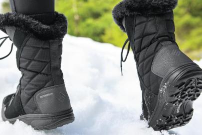 These Bestselling Snow Boots Have Over 27,000 5-Star Reviews